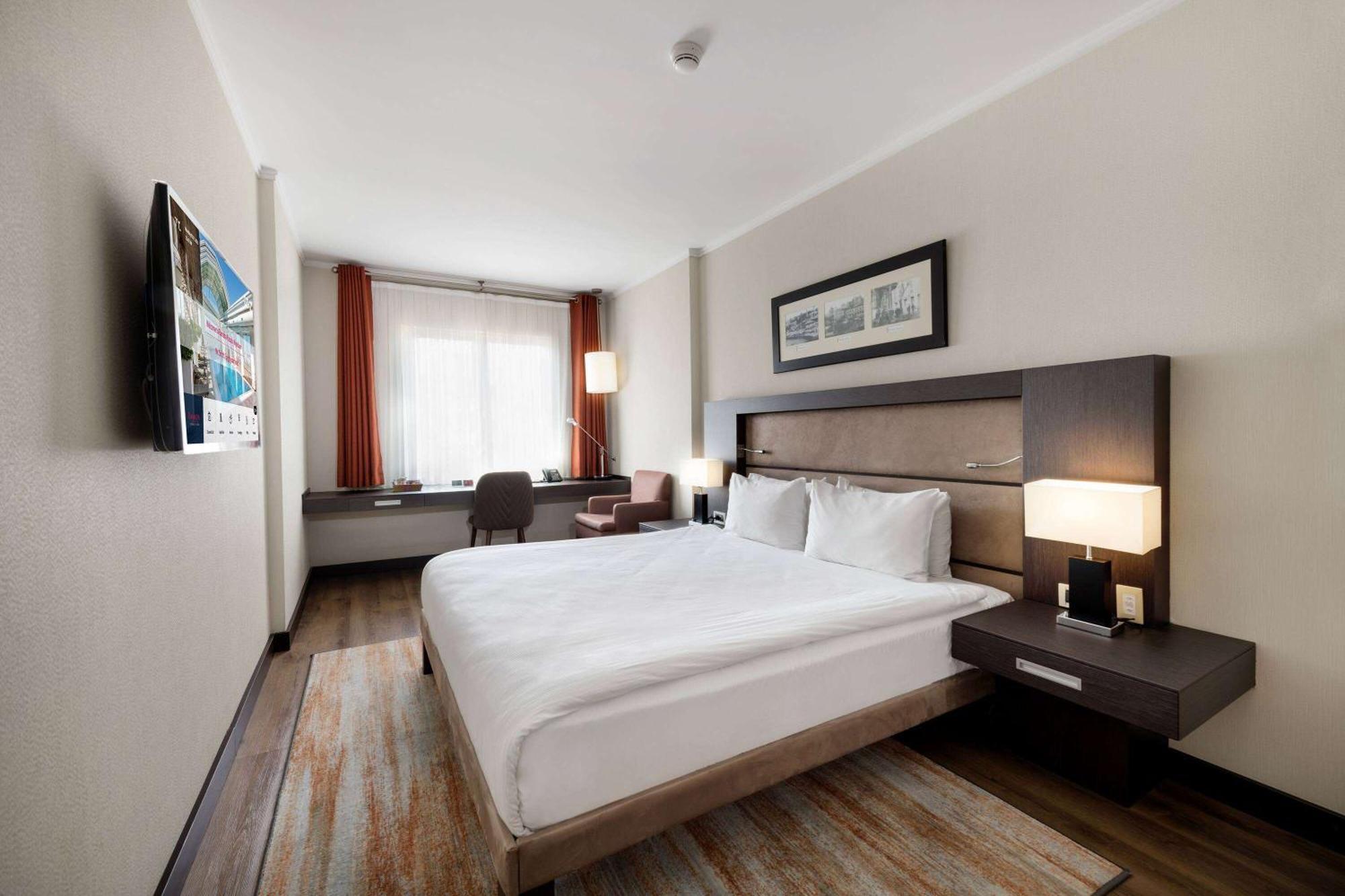 Ramada Plaza By Wyndham Center (adults Only) Istanbul